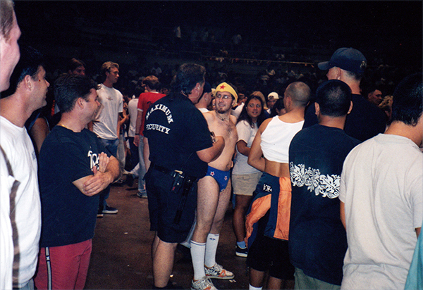 19990801-hawaii-alex_busted